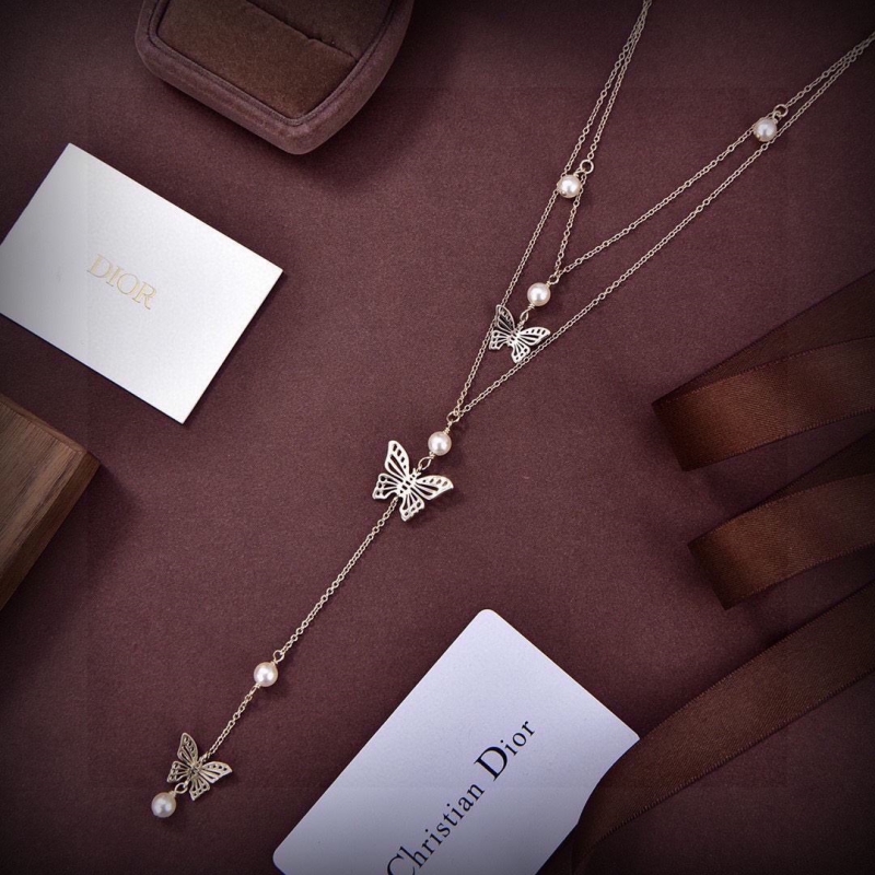 chr1st1an D10r necklaces